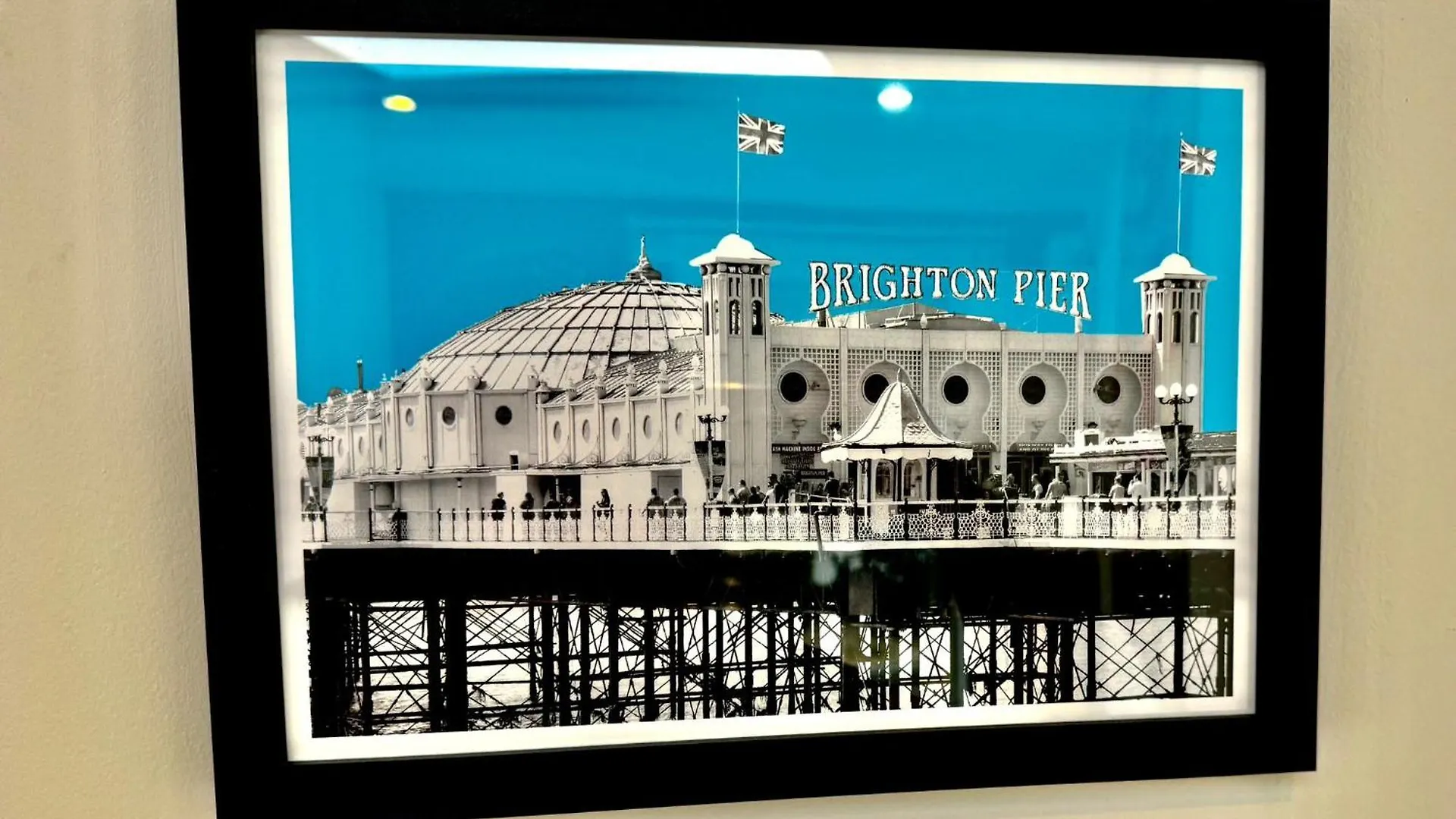 Apartment Three Bedroom House By Peacegrove Homes Short Lets & Serviced Accommodation Brighton With Free Wifi & Pet Friendly